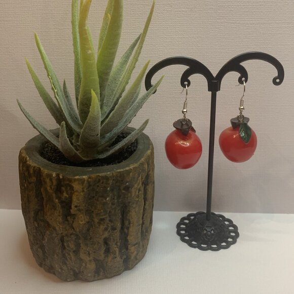 Apple Earring, Fruit Earring, Teacher Earring, Educator Earring, Gift Idea, Food - Picture 4 of 4